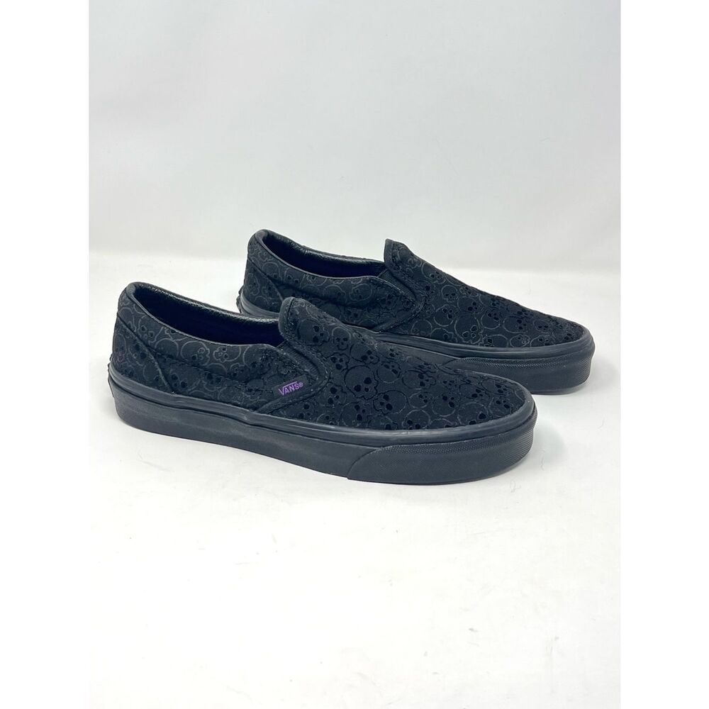 Vans Classic Slip-On Black Skull Print Canvas Shoes Women’s 9 Men’s 7.5